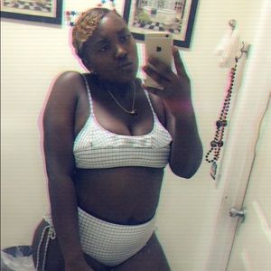 Meet your Posher, Deja’nae